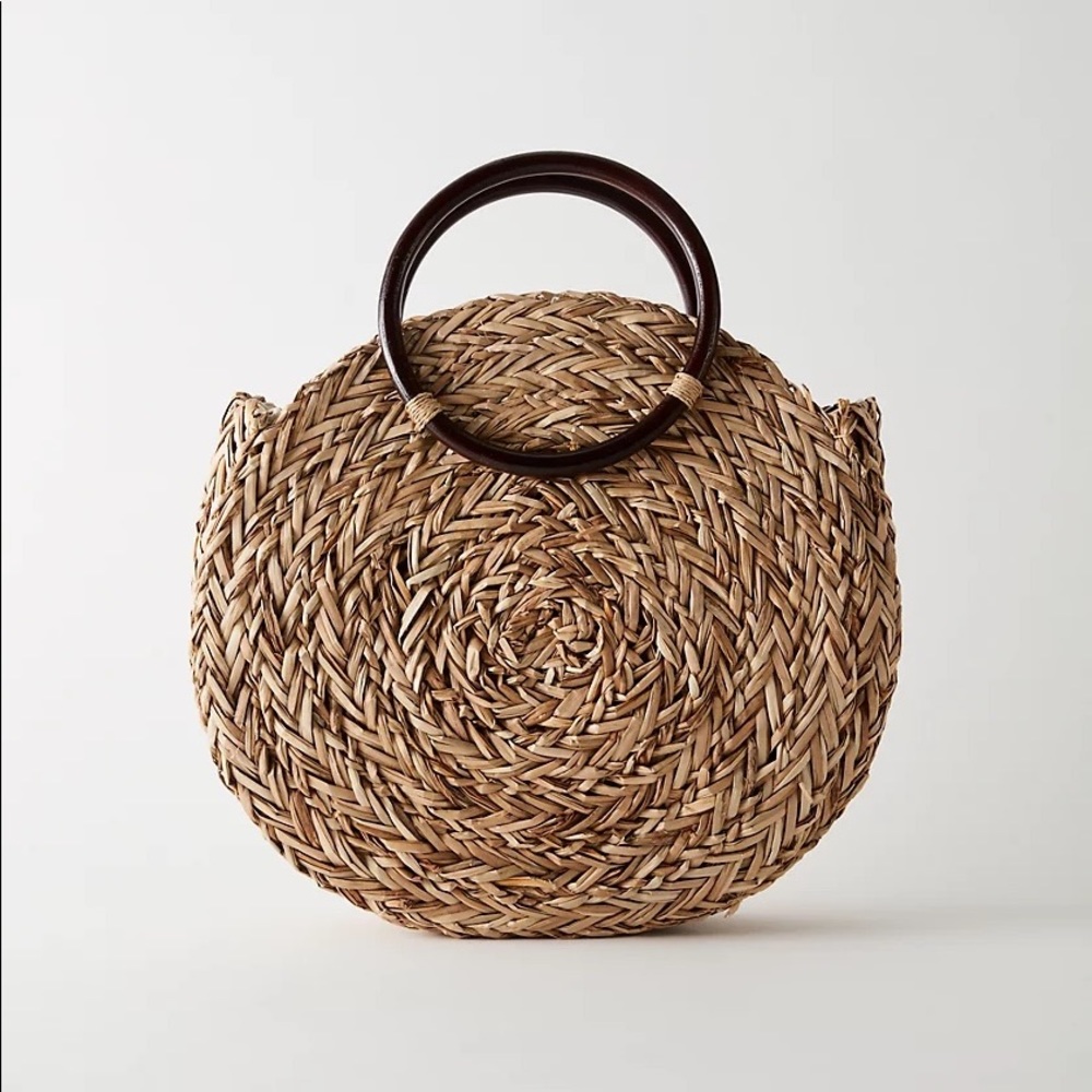 Sold out Aritzia straw bag